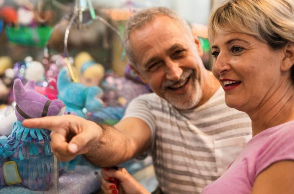Which Types of Travel Souvenirs Are Most Favorable Among Global Travelers?
